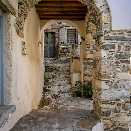 Jolandas Castle House *