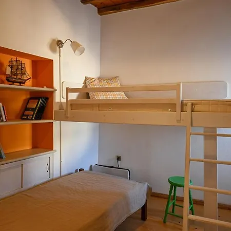 Jolandas Castle House Apartment