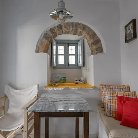 Jolandas Castle House *