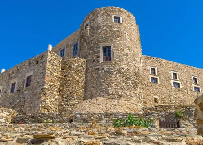 Jolandas Castle House Апартаменты Naxos City