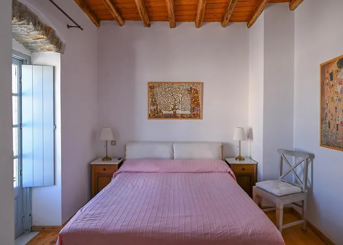 Jolandas Castle House Апартаменты